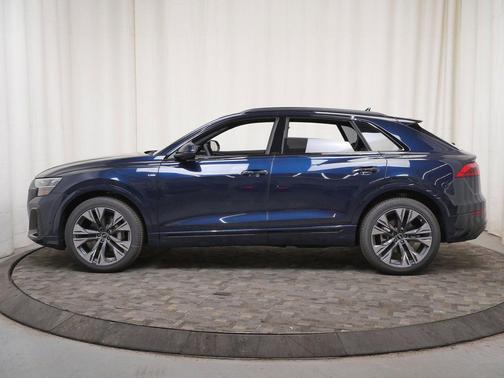 Waitomo Blue Metallic 2026 Audi Q8 55 Premium Plus