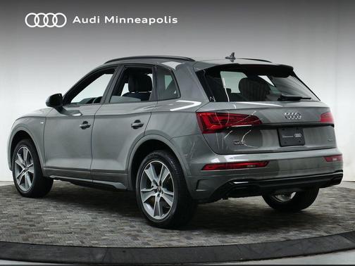 2025 Audi Q5 45 S line Premium