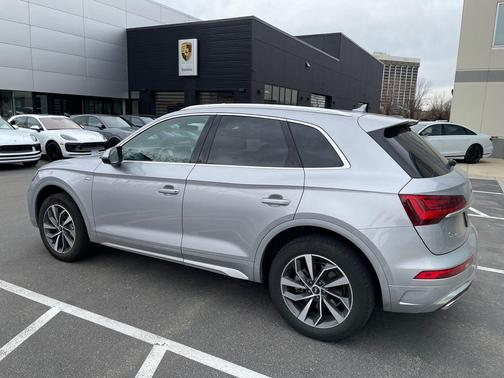 2023 Audi Q5 45 S line Premium