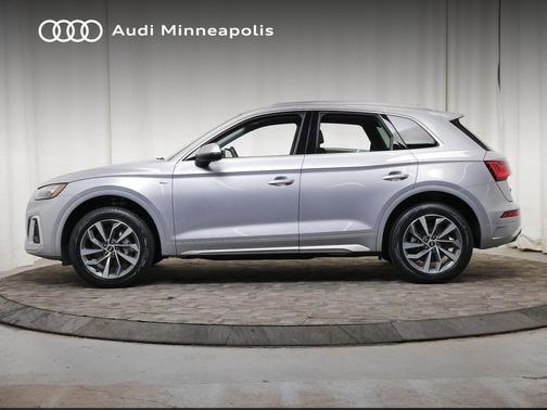 Florett Silver Metallic 2023 Audi Q5 45 S line Premium