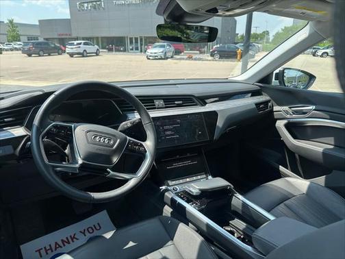 2022 Audi e-tron Premium