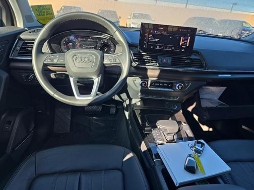 2023 Audi Q5 45 S line Premium Plus