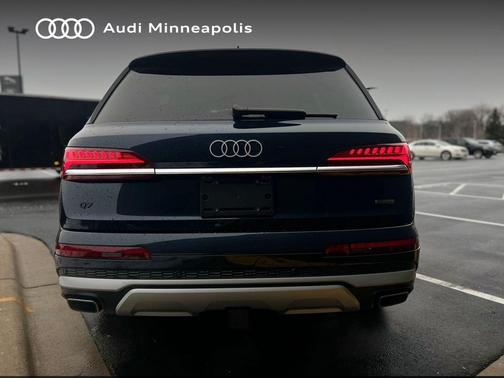 2025 Audi Q7 55 Premium Plus