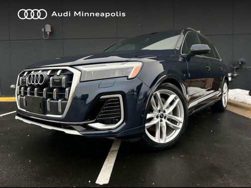 2025 Audi Q7 55 Premium Plus