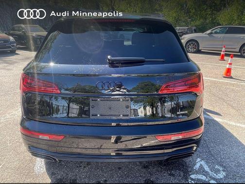 Mythos Black Metallic 2023 Audi Q5 45 S line Premium Plus