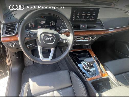 Mythos Black Metallic 2023 Audi Q5 45 S line Premium Plus