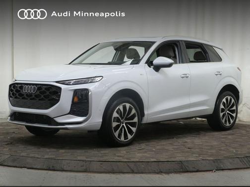 Glacier White Metallic 2026 Audi Q3 S line