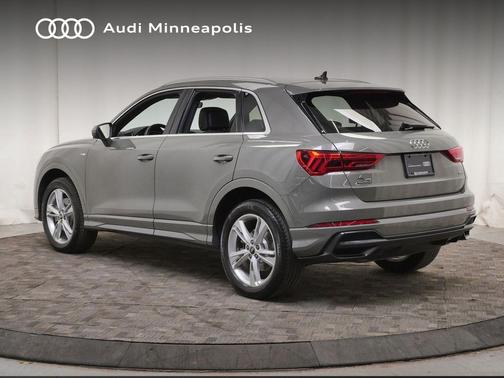 Chronos Gray Metallic 2022 Audi Q3 45 S line Premium Plus