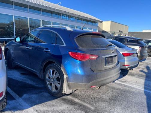 2015 INFINITI QX70 Base