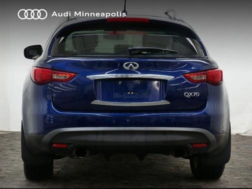2015 INFINITI QX70 Base