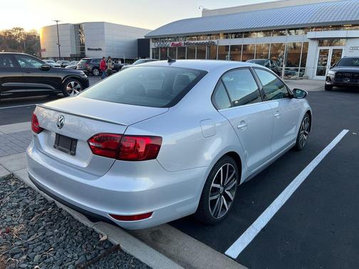 2013 Volkswagen Jetta GLI Autobahn