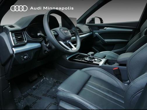 2024 Audi Q5 45 S line Premium Plus