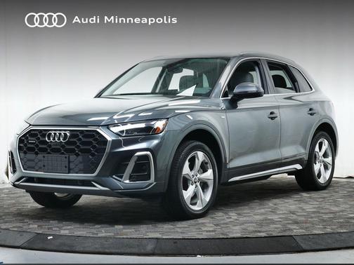 2022 Audi Q5 45 S line Premium Plus