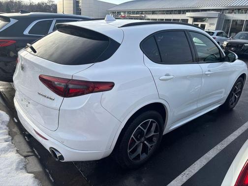 2020 Alfa Romeo Stelvio Ti Sport