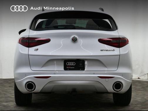 2020 Alfa Romeo Stelvio Ti Sport