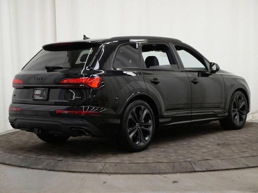 2026 Audi Q7 55 Premium Plus