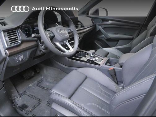 Daytona Gray Pearl 2025 Audi Q5 55 S line Premium Plus