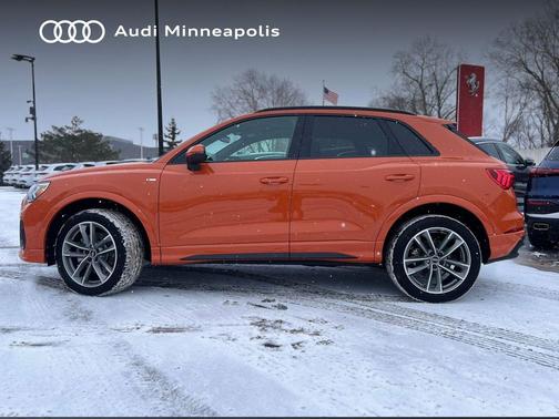 2025 Audi Q3 Premium 45 TFSI S line quattro Tiptronic