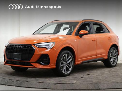 2025 Audi Q3 Premium 45 TFSI S line quattro Tiptronic