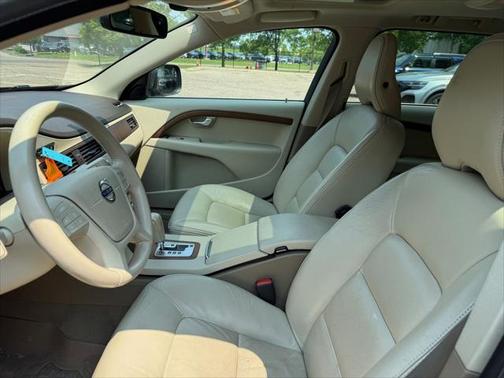 2010 Volvo XC70 3.2