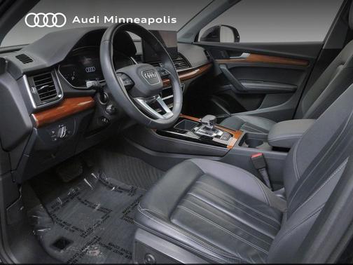 Mythos Black Metallic 2023 Audi Q5 45 S line Premium Plus