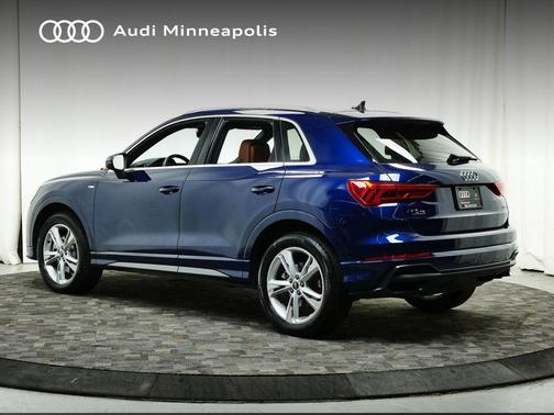 2022 Audi Q3 45 S line Premium