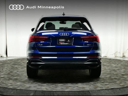 2022 Audi Q3 45 S line Premium