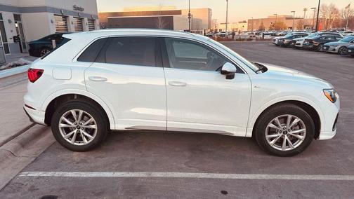 2021 Audi Q3 45 S line Premium