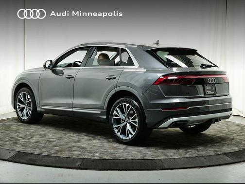 2025 Audi Q8 55 Premium Plus