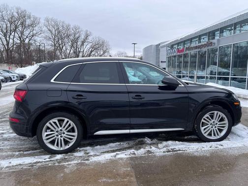 2019 Audi Q5 2.0T Premium Plus