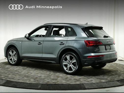 2025 Audi Q5 45 S line Premium
