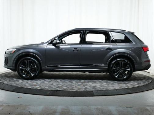 2025 Audi Q7 55 Premium Plus