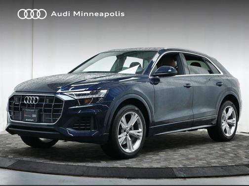 2023 Audi Q8 55 Premium