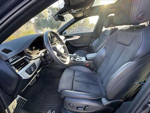 2023 Audi A4 45 S line Premium Plus