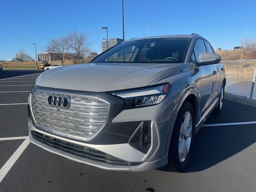 2024 Audi Q4 e-tron Premium 55 quattro