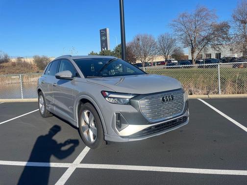 2024 Audi Q4 e-tron Premium 55 quattro