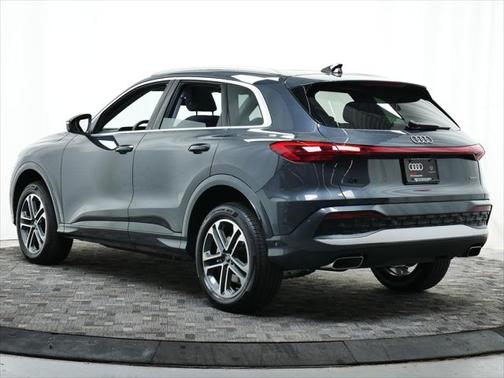 2025 Audi Q5 Premium Plus