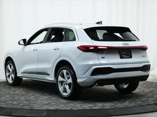 2025 Audi Q5 Premium Plus