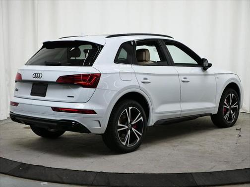 2025 Audi Q5 45 S line Premium Plus