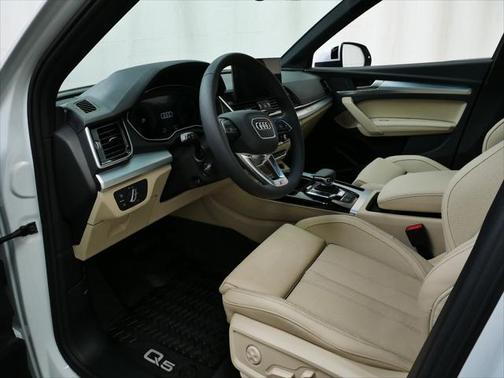 2025 Audi Q5 45 S line Premium Plus