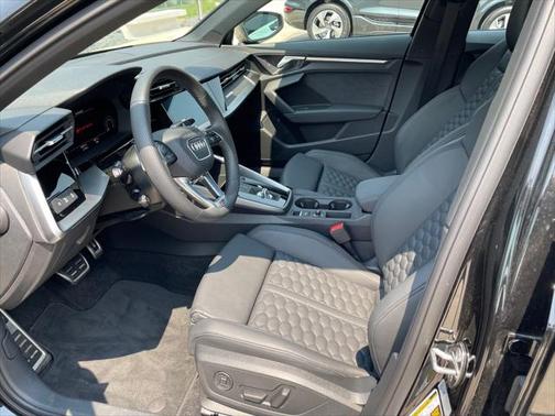 2022 Audi RS 3 TFSI quattro S tronic