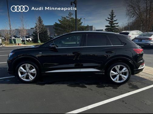 2023 Audi Q4 e-tron Premium Plus 50 quattro