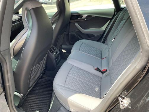 2024 Audi S5 3.0T Prestige