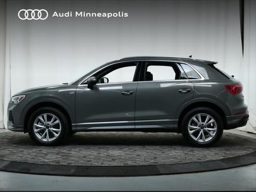 2024 Audi Q3 Premium 45 TFSI S line quattro Tiptronic