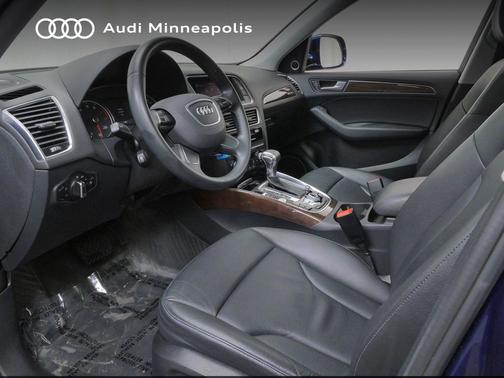 Scuba Blue Metallic 2016 Audi Q5 2.0T Premium Plus