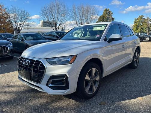 2023 Audi Q5 40 Premium