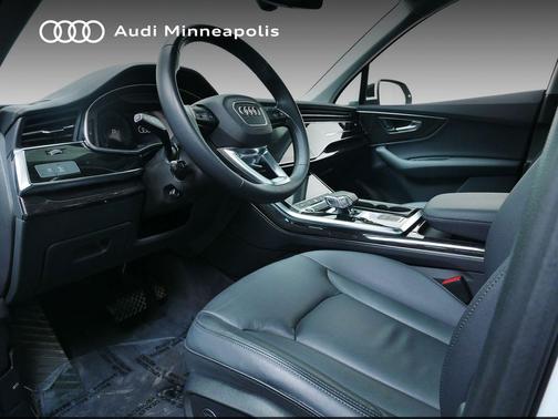 2023 Audi Q7 55 Premium