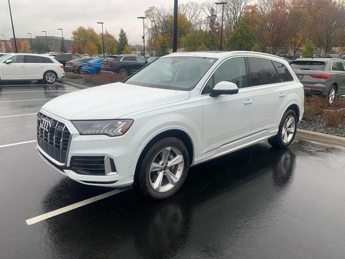 2023 Audi Q7 55 Premium