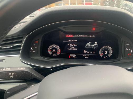 2023 Audi Q7 55 Premium