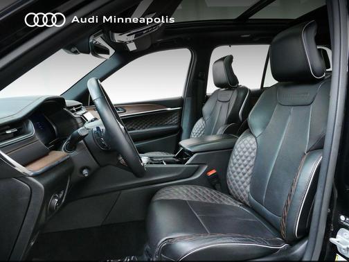2023 Jeep Grand Cherokee Summit
